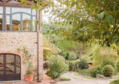 La Gufaia - holiday houses with pool near Florence in 卡爾米尼亞諾