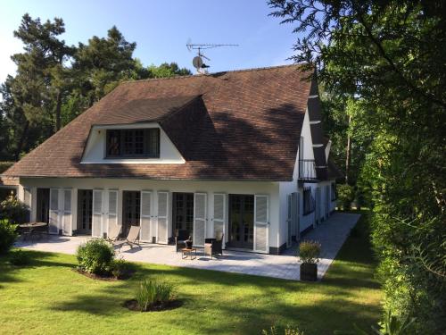 Villa d'hôtes Graine de Pin (Villa d'hotes Graine de Pin) in เลอตูเกต์
