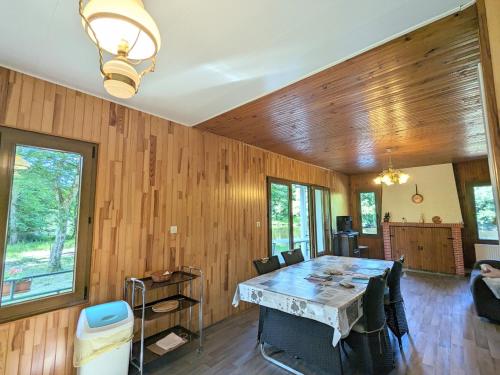 Île privée en Berry - Paradis au bord de la rivière - FR-1-591-782 (Ile privee en Berry - Paradis au bord de la riviere - FR-1-591-782) in Badecon-Le-Pin