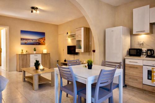 Bright & Stylish Central Sliema Escape - image 3