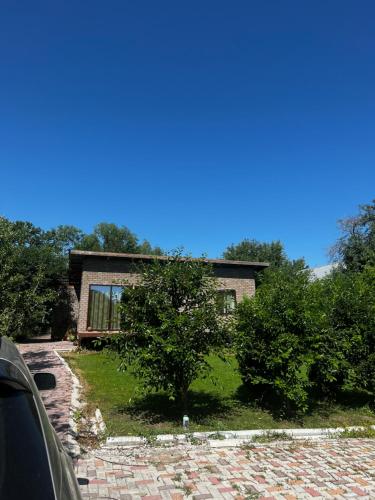 Загородный дом Рублевка (Загородныи дом Рублевка) in Besh Kungei