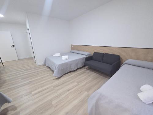 Hostal NV Palacio Congresos in Carretera de Cadiz