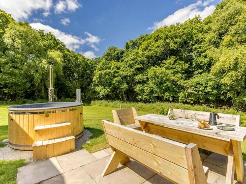 Iekārtas, 2 Bed in Holsworthy oc-87765 in Whitstone