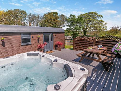 1 Bed in Redruth oc-93858
