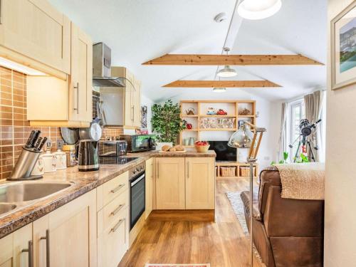 Iekārtas, 1 Bed in Bodmin oc-88049 in Luxulyan