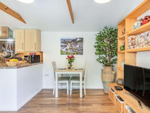 Iekārtas, 1 Bed in Bodmin oc-88049 in Luxulyan