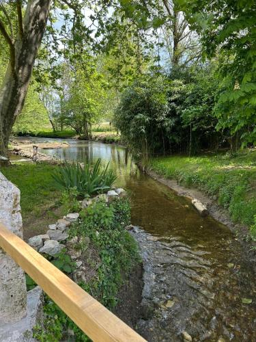 花園, mill house in the dordogne in 聖皮耶爾德科爾