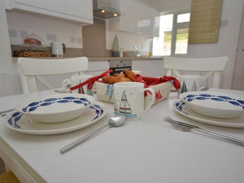 Facilities, 2 Bed in Newquay oc-43204 in Mawgan Porth