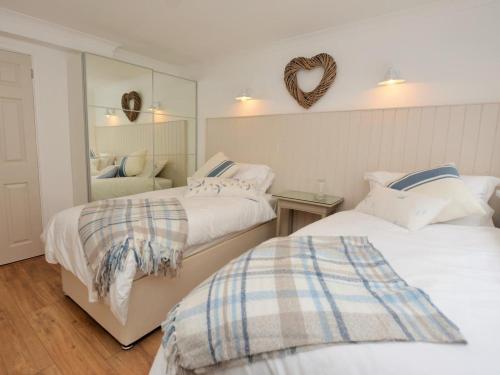 Facilities, 2 Bed in Newquay oc-43204 in Mawgan Porth