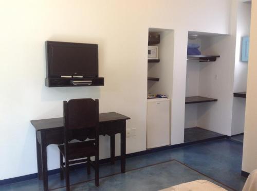 Queen Suite image 6