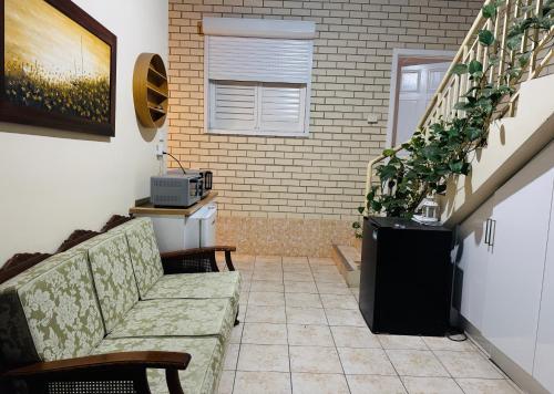 Less pay for master room in Port Adelaide