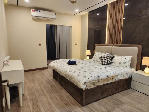Standard apartments with UPS across Giga Mall Pool included - image 5