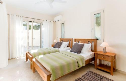 Omolos House - image 2