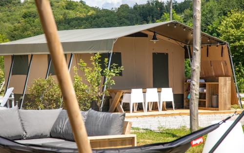 สวน, Lodge Holidays - Glamping Heart of Nature in ริบนิก