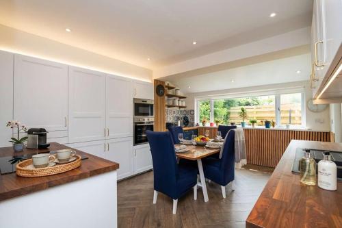 3BR Luxury Peebles Home - Free Parking - Near Glentress in 皮布爾斯