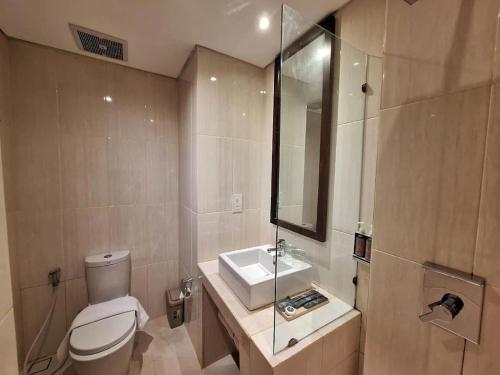 room detail thumbnail 2