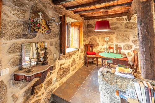 Guest H4U - Nature & Pool Guarda in Μπελμόντε
