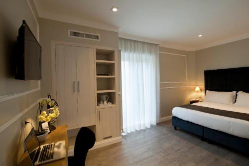 Seven Suites
