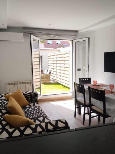 Apartment Garden 3 Bedrooms 3 Bathrooms - image 11