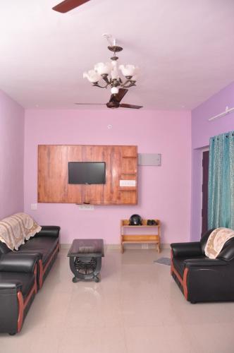 Srirangam Service Apartment