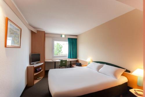 Ibis Murcia - image 6