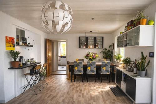 Entire house only 20 min from Copenhagen center – khách sạn tại Vestegnen