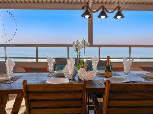 Petfriendly, Umdloti Beachfront Escape 1