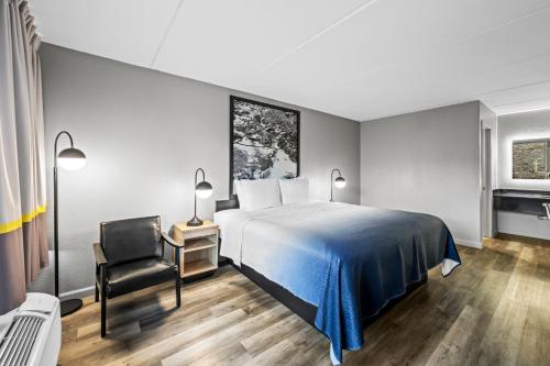 Super 8 By Wyndham Kingsport /I-81 in Kingsport (TN)