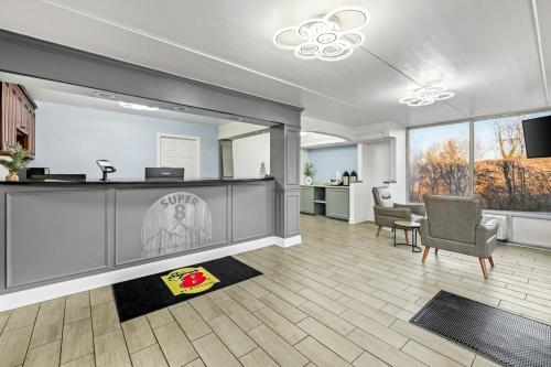 Super 8 By Wyndham Kingsport /I-81 in Kingsport (TN)
