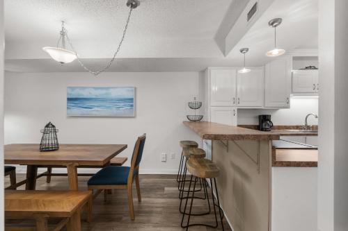 Boardwalk Unit E4 - image 2
