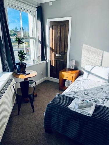 淋浴間, The Lincoln Arms in 多爾金