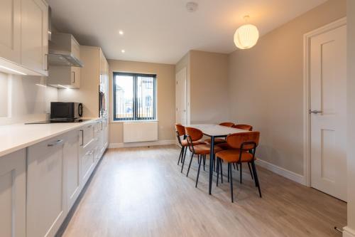 Newly Refurbished Home Short Drive to Bath Centre in Twerton