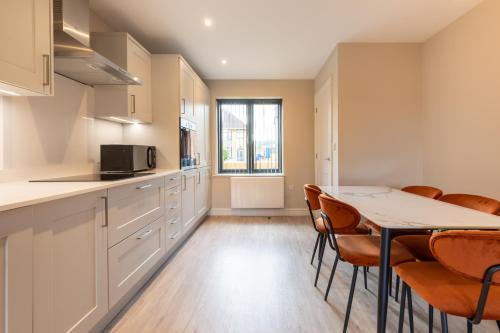 Newly Refurbished Home Short Drive to Bath Centre in Twerton