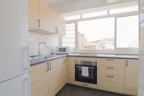 Brand New 3 Bedroom Apartment by the Center - image 16