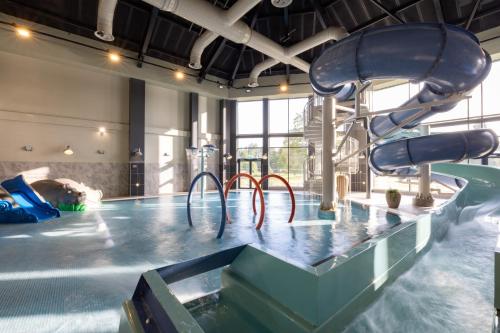 Peldbaseins, Cameron Club Lodges in Blairglas