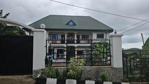 Ubuntu Mbanya Guest House in Limbe