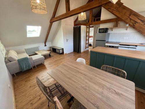 Apartment near canal in Gouezec