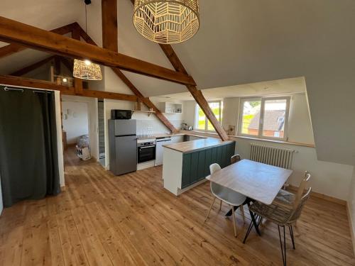Apartment near canal in Gouezec