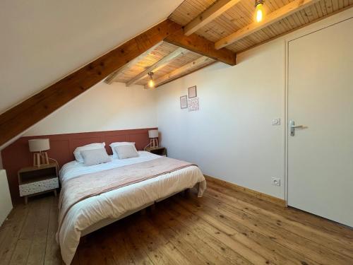 Apartment near canal in Gouezec