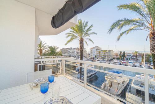 1004A - Apartamento con vistas al canal