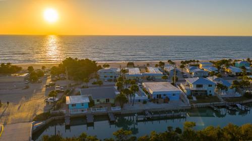 A Beach Retreat on Casey Key 3