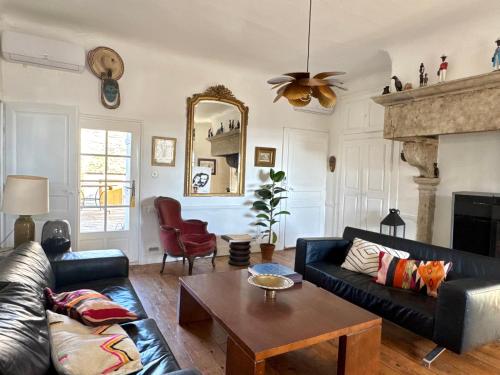 Chambres 6 personnes Maison Saint Jean in Château-Chalon