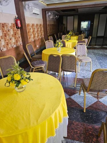 MAHAMAYA CONVENTION and HOTEL in Chandanpur
