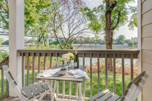 Riverfront Retreat-Near Broadway, Pool, Park Free