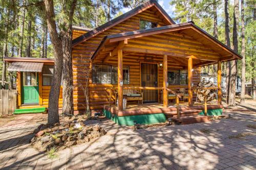 Near Scenic Trails! Woodsy Log Cabin in Lakeside