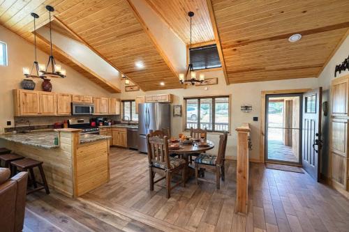 Casa La Luz An Elegant Mountain Retreat - image 12