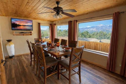 Casa La Luz An Elegant Mountain Retreat - main image