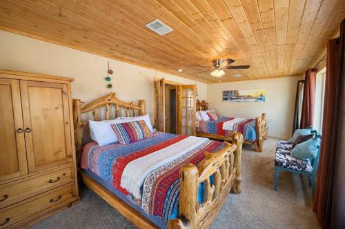Casa La Luz An Elegant Mountain Retreat - image 7