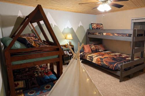 Casa La Luz An Elegant Mountain Retreat - image 3