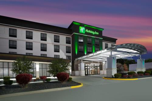 Holiday Inn Quincy an IHG Hotel - image 36